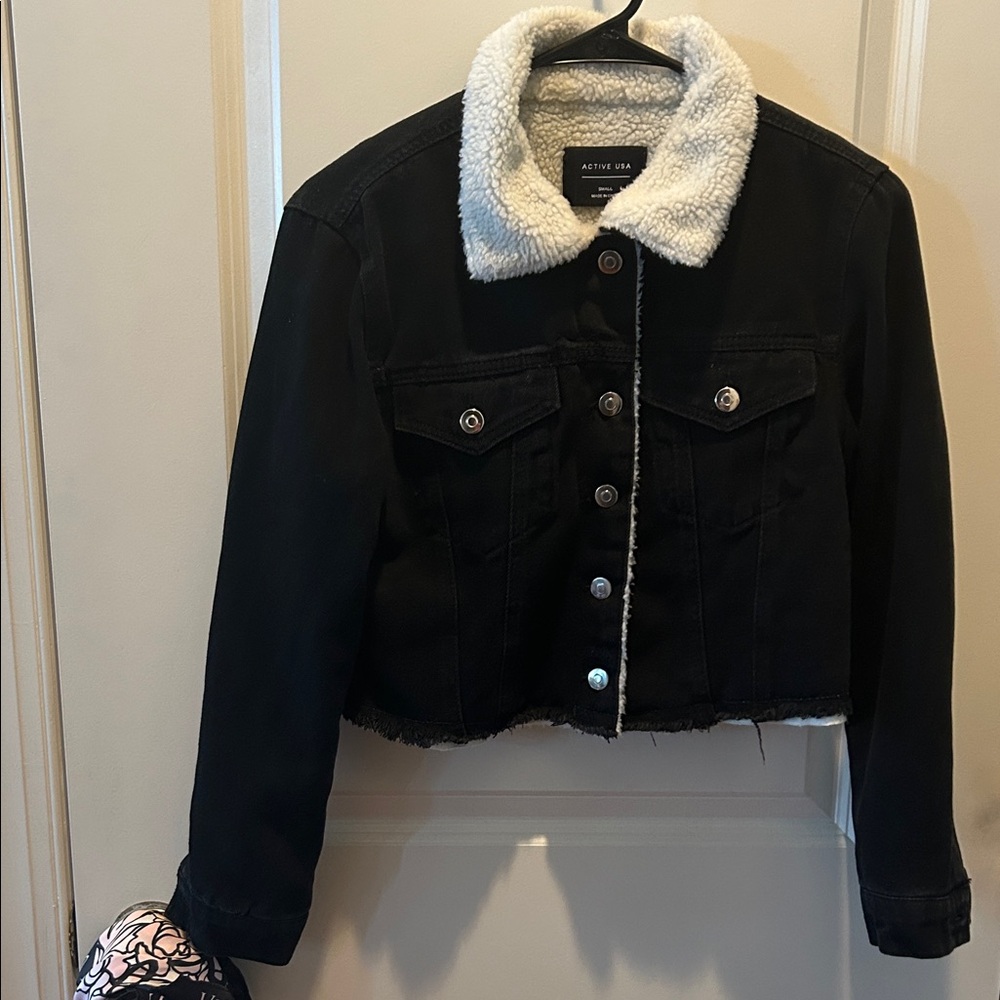 ACTIVE USA Sherpa Cozy Lined Cropped Black Jean Jacket S